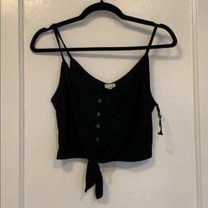 Cropped black tank top